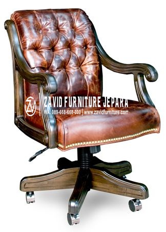 Kursi Direktur Mewah Berkualitas Kayu Paling Laris