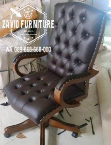 Kursi Kantor Direktur Jati Mewah Model Paling Laris Semarang