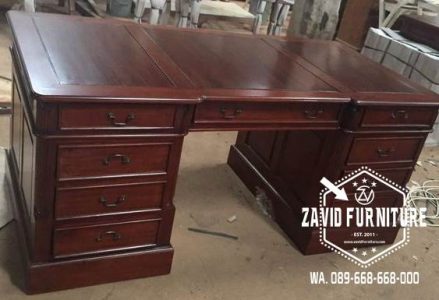 Meja Kantor Direktur Kayu Jati Desain Simple Modern Minimalis