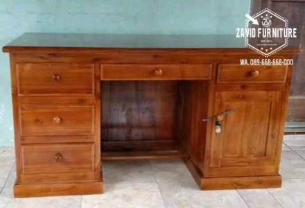 Meja Kantor Direktur Mewah Kayu Jati Desain Minimalis Kualitas Paling Bagus