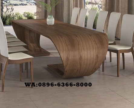 Meja Makan Kaki Lengkung Unik Sekali