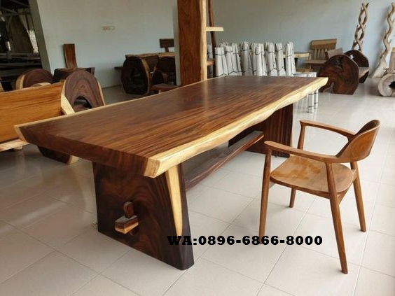 Meja Solid Trembesi Kokoh