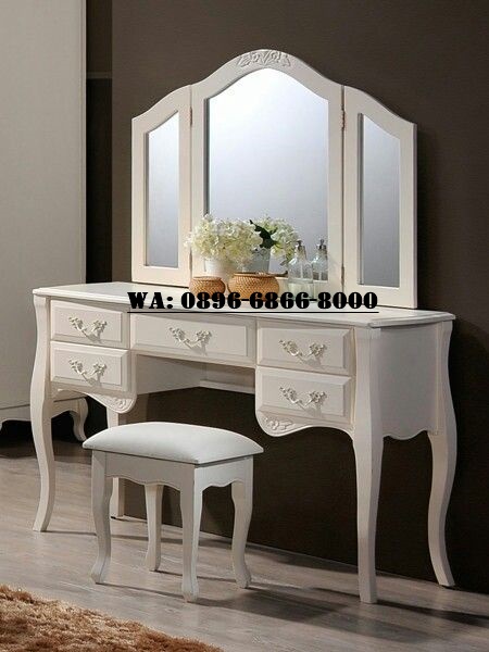 Meja Rias Minimalis Dubai Triple Mirror