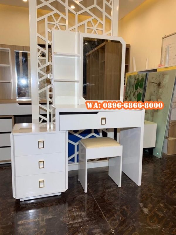 Meja Rias Olympic Minimalis