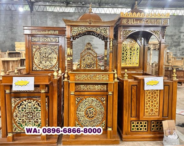 Mimbar Kayu Masjid Kubah Termewah