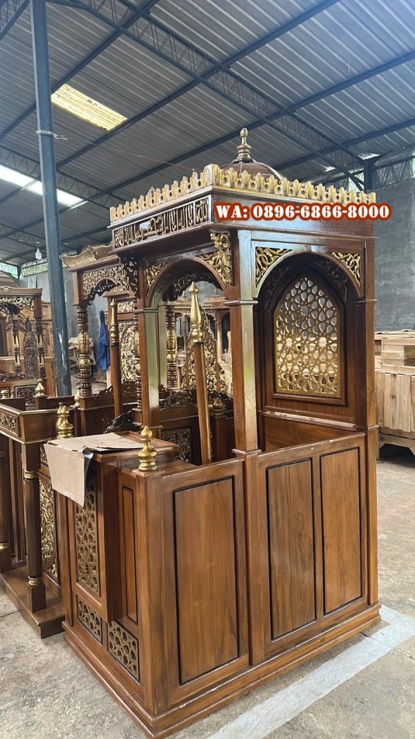 Mimbar Masjid Jati Kediri