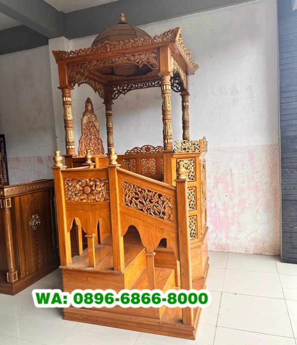 Mimbar Masjid Kubah Jakarta Utara