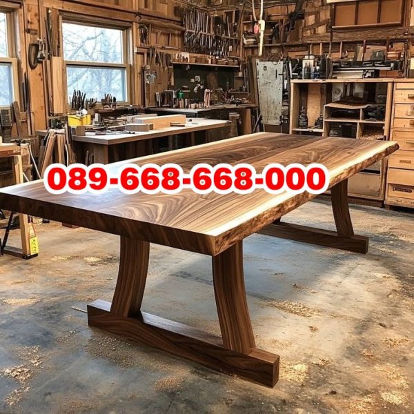 Meja Makan Corak Cantik Kayu Trembesi