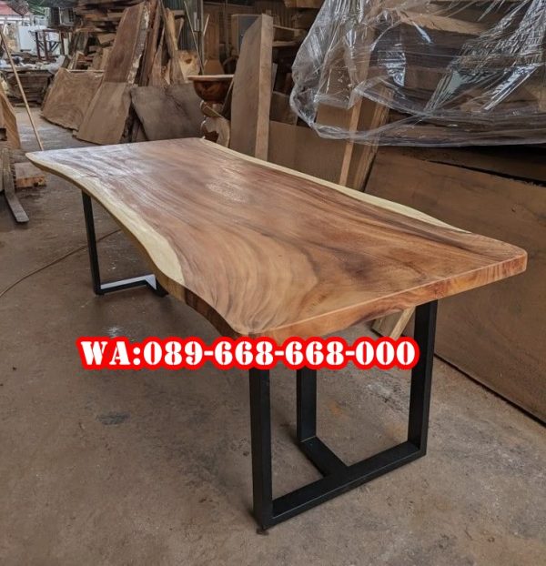 Meja Trembesi Ukuran 160 X 80 Cm