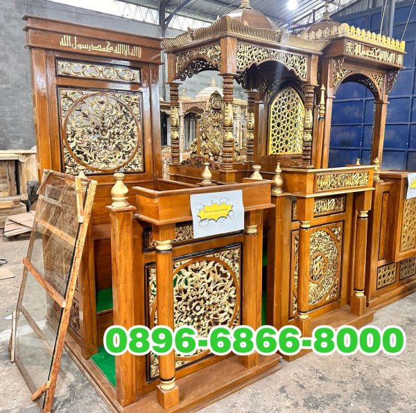 Mimbar Masjid Kayu Jati Kaligrafi