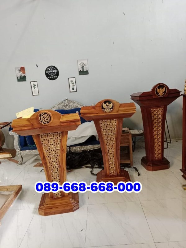 Podium Pidato Terbaik Surabaya