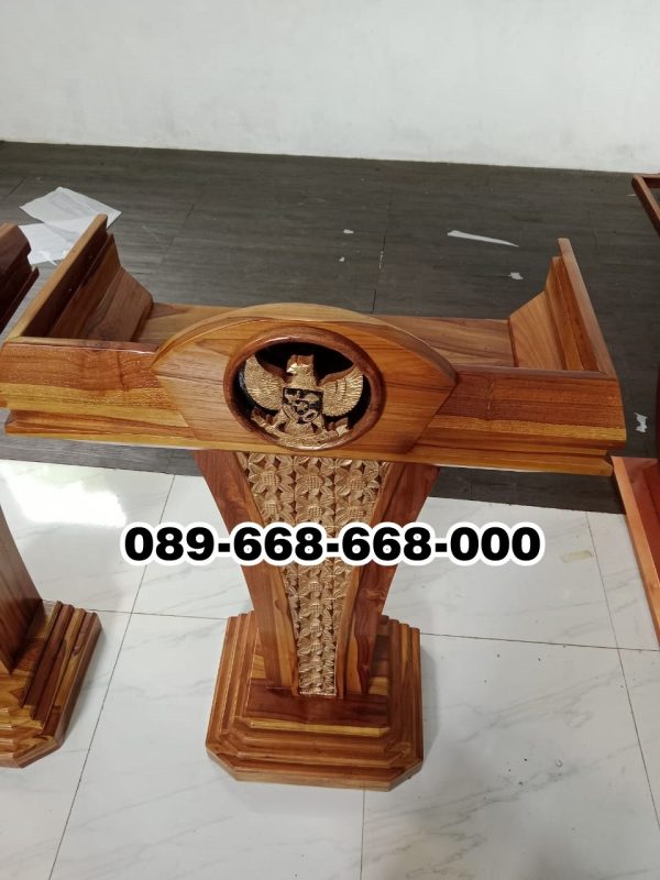 Podium Presiden Minimalis