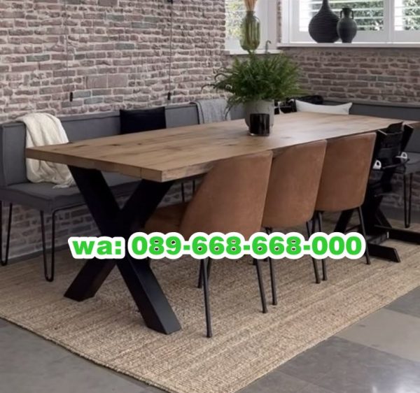 Meja Makan Trembesi Panjang Kaki Silang Besi