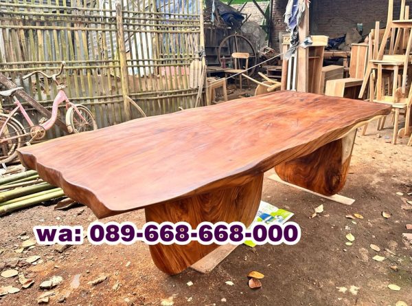 Meja Rapat Kayu Trembesi