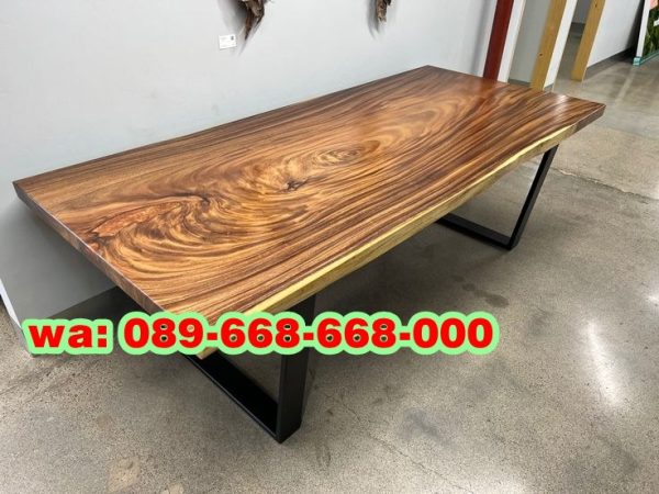 Meja Solid Utuh Sulawesi