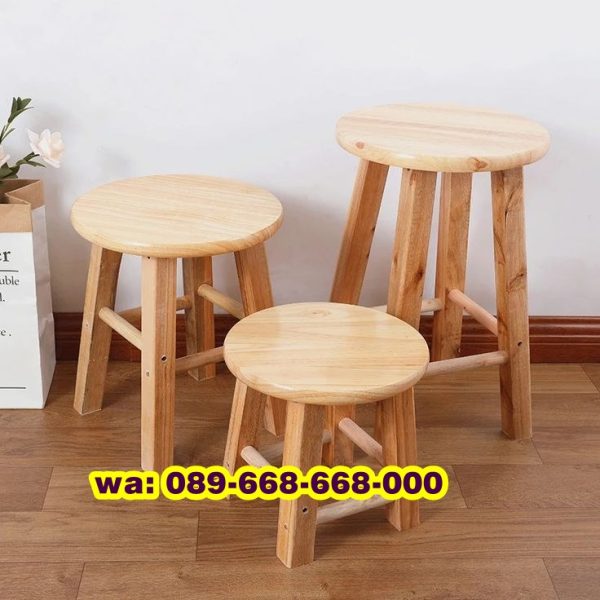 Kursi Bulat Kayu Utuh