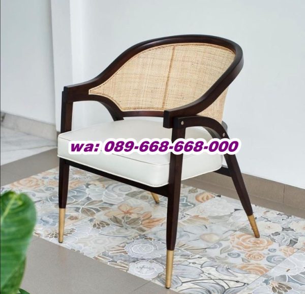 Kursi Cafe Kayu Jati Kaki Stainless