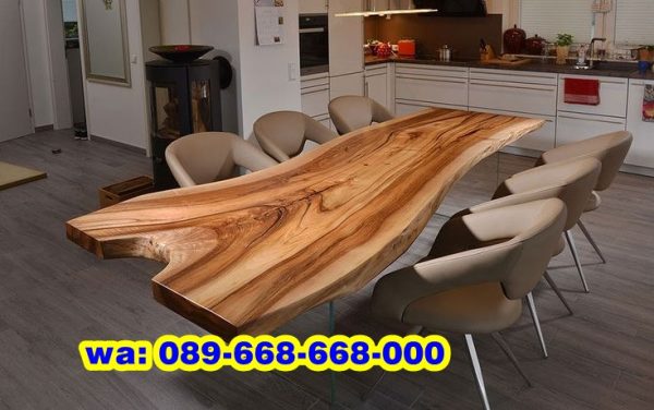 Meja Kayu Jati Utuh Semarang