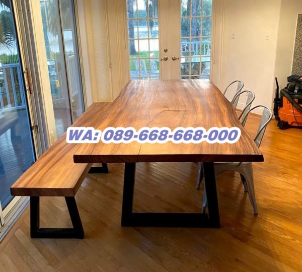 Meja Makan Kayu Solid Utuh Terbaru