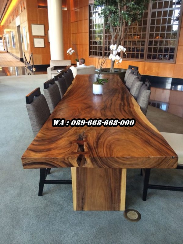 Meja Meeting Kayu Trembesi