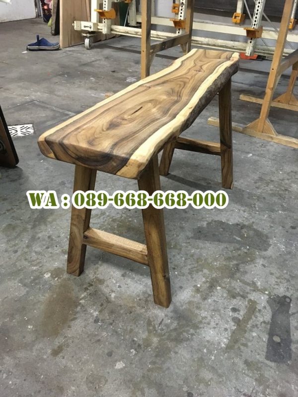 Bangku Kayu Trembesi Solid Minimalis Magetan