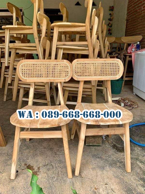 Kursi Makan Minimalis Kayu Mix Rotan Alami