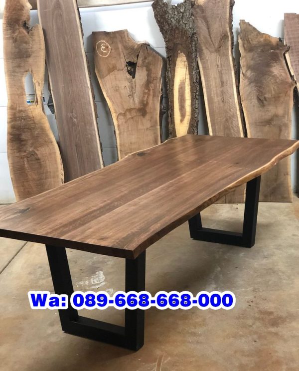 Meja Makan Kayu Solid Kaki Besi Jombang