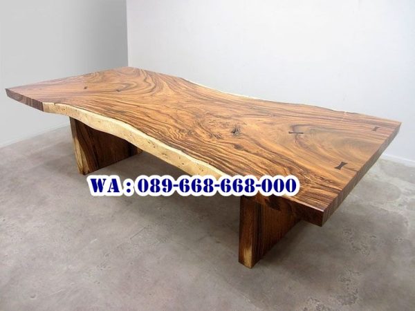 Meja Rapat Kayu Utuh