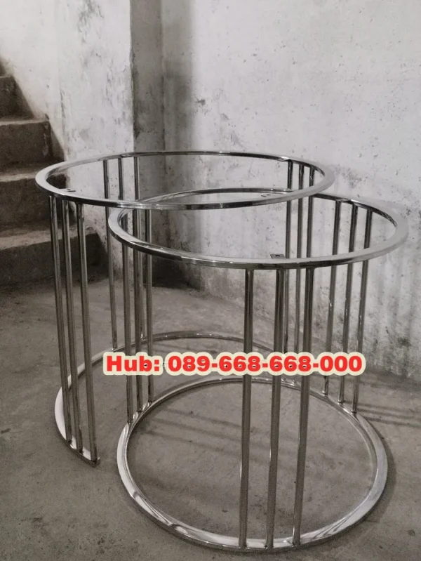 Kaki Meja Bulat Stainless