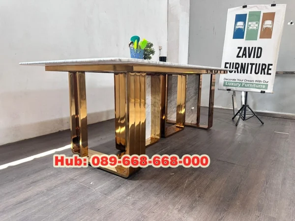 Meja Makan Stainless