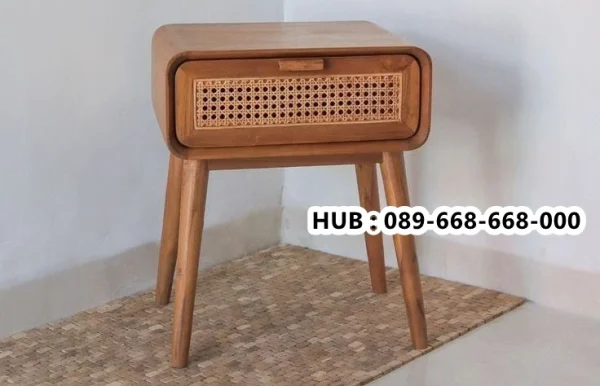 Meja Nakas Retro Aksen Rotan