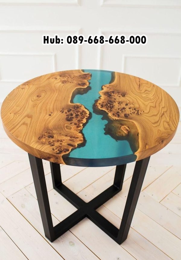 Meja Resin Bulat Kayu Trembesi