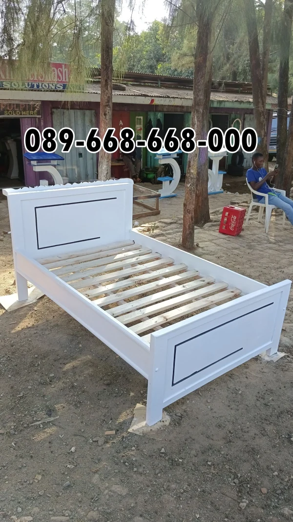 Dipan Minimalis Everest White Edition